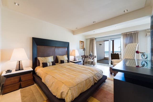 5 soveværelse Bungalow til salg i San Agustín, San Bartolomé de Tirajana med garage - € 1.750.000 (Ref: 7855833)