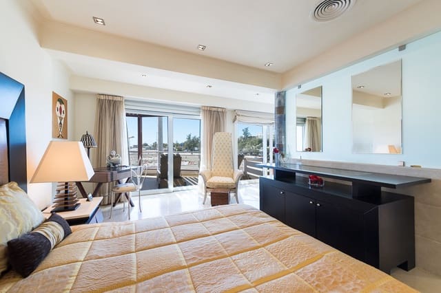 5 soveværelse Bungalow til salg i San Agustín, San Bartolomé de Tirajana med garage - € 1.750.000 (Ref: 7855833)