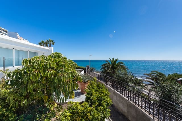 5 soveværelse Bungalow til salg i San Agustín, San Bartolomé de Tirajana med garage - € 1.750.000 (Ref: 7855833)