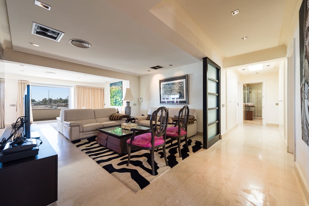 5 soveværelse Bungalow til salg i San Agustin med garage - € 1.750.000 (Ref: 7855833)