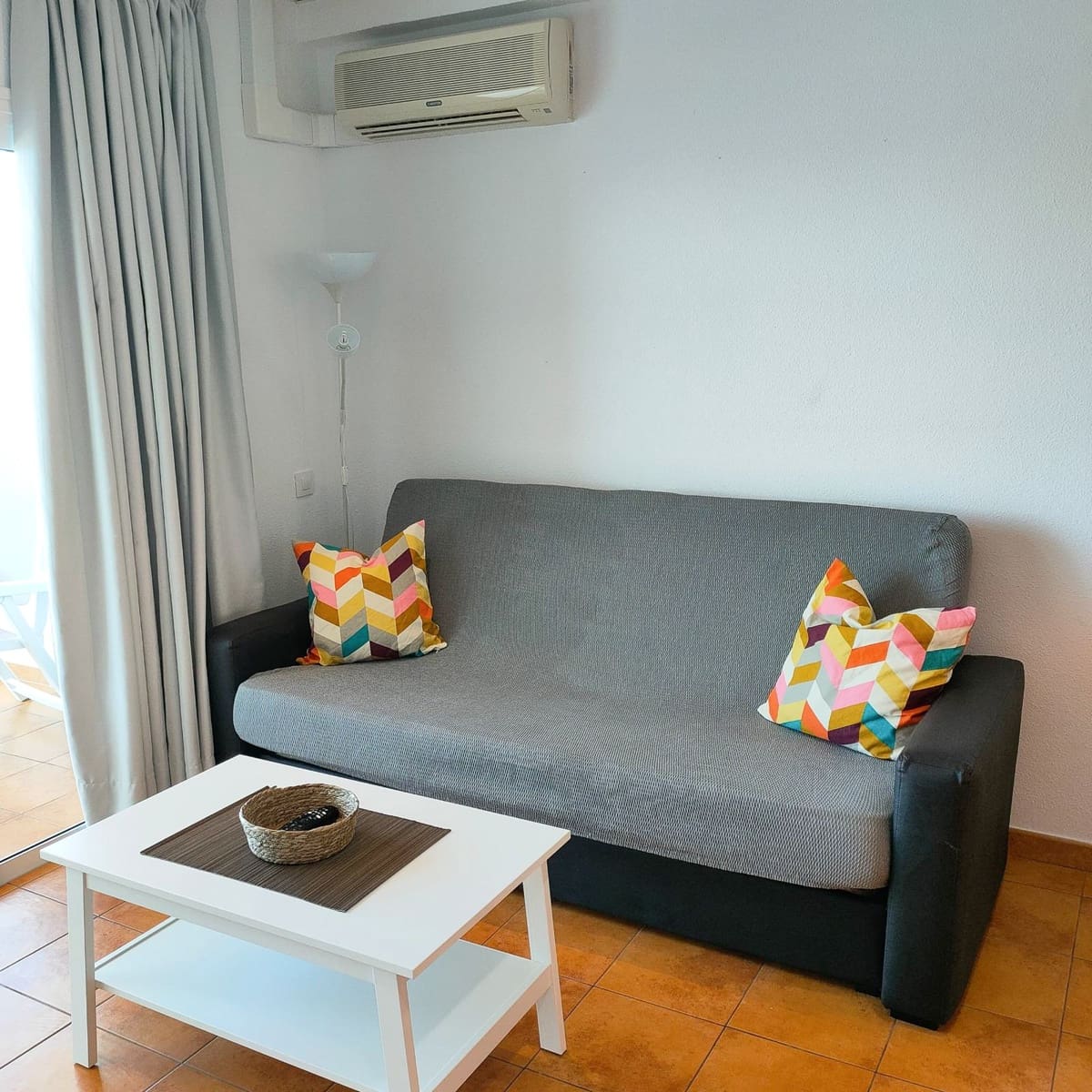 1 sovrum Lägenhet att hyra i Patalavaca med pool - 1 600 € (Ref: 7873456)