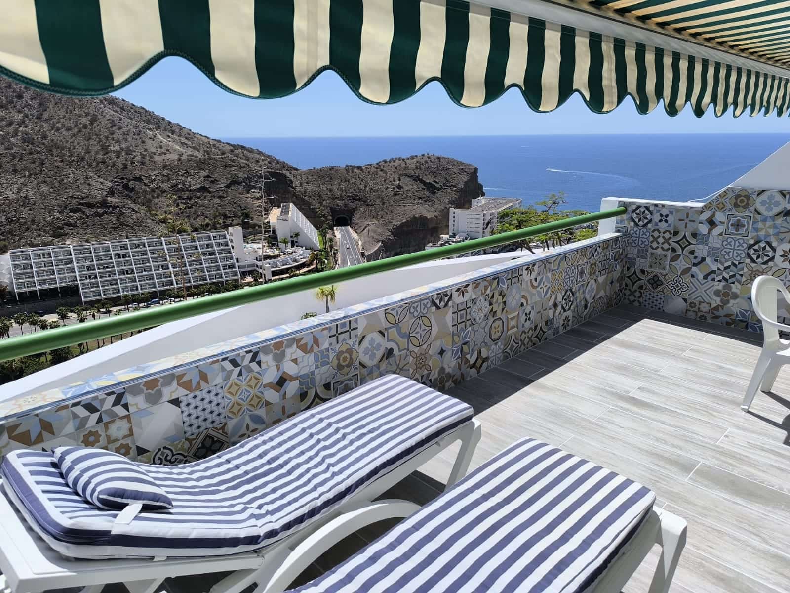 1 soveværelse Lejlighed til leje i Puerto Rico med swimmingpool - € 1.400 (Ref: 7938963)