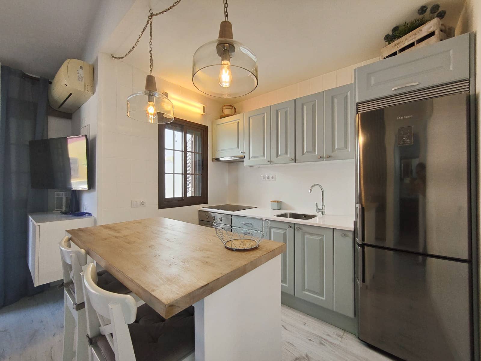 1 quarto Bungalow para arrendar em Maspalomas com piscina - 1 350 € (Ref: 8055265)