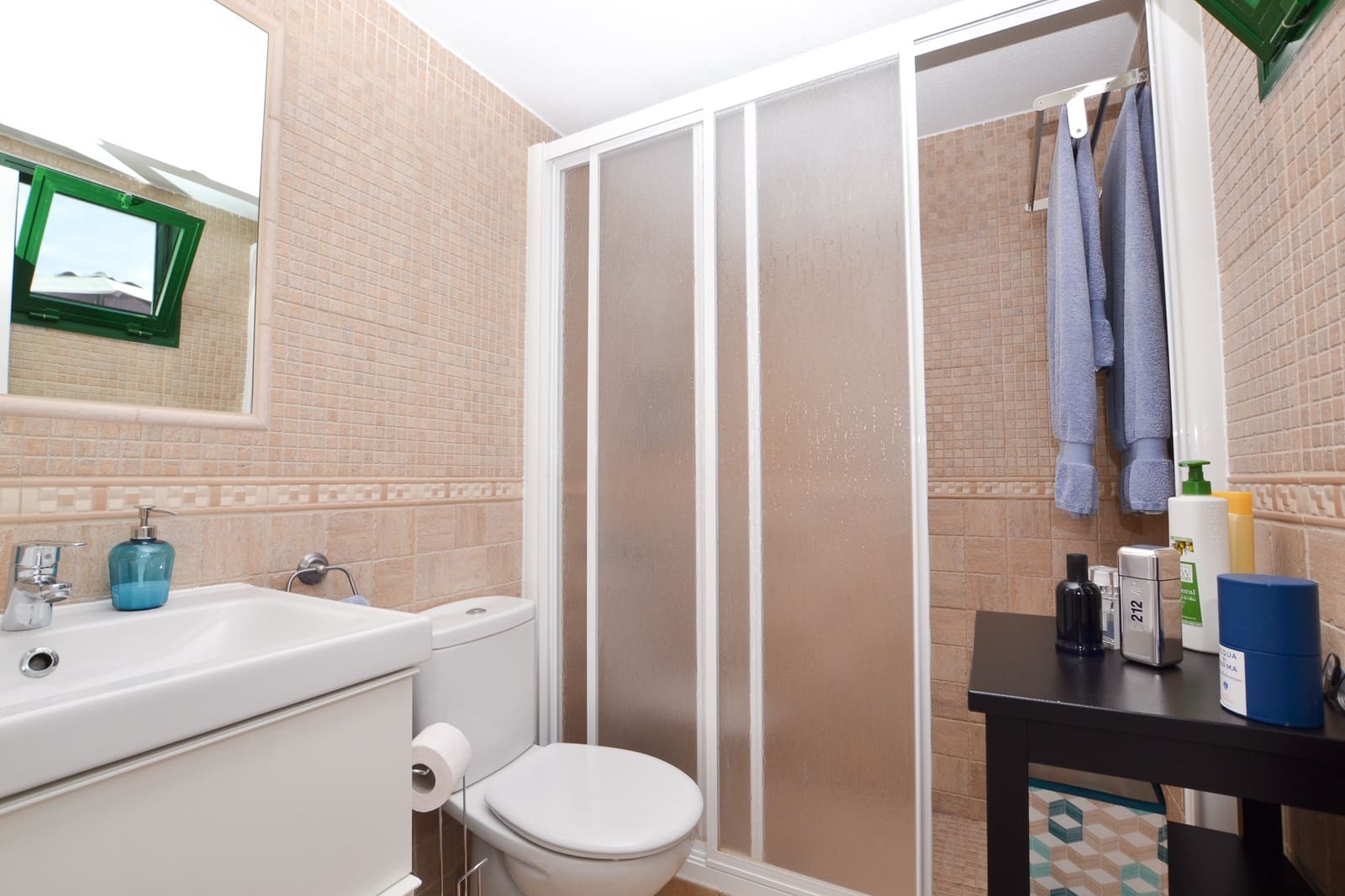 1 soveværelse Lejlighed til leje i Sonneland med swimmingpool - € 1.000 (Ref: 8069011)