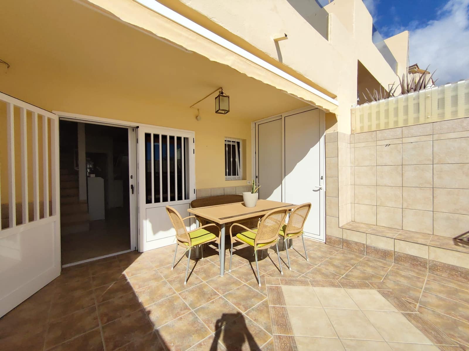 2 soverom Leilighet til leie i Arguineguin - € 1 200 (Ref: 8070023)