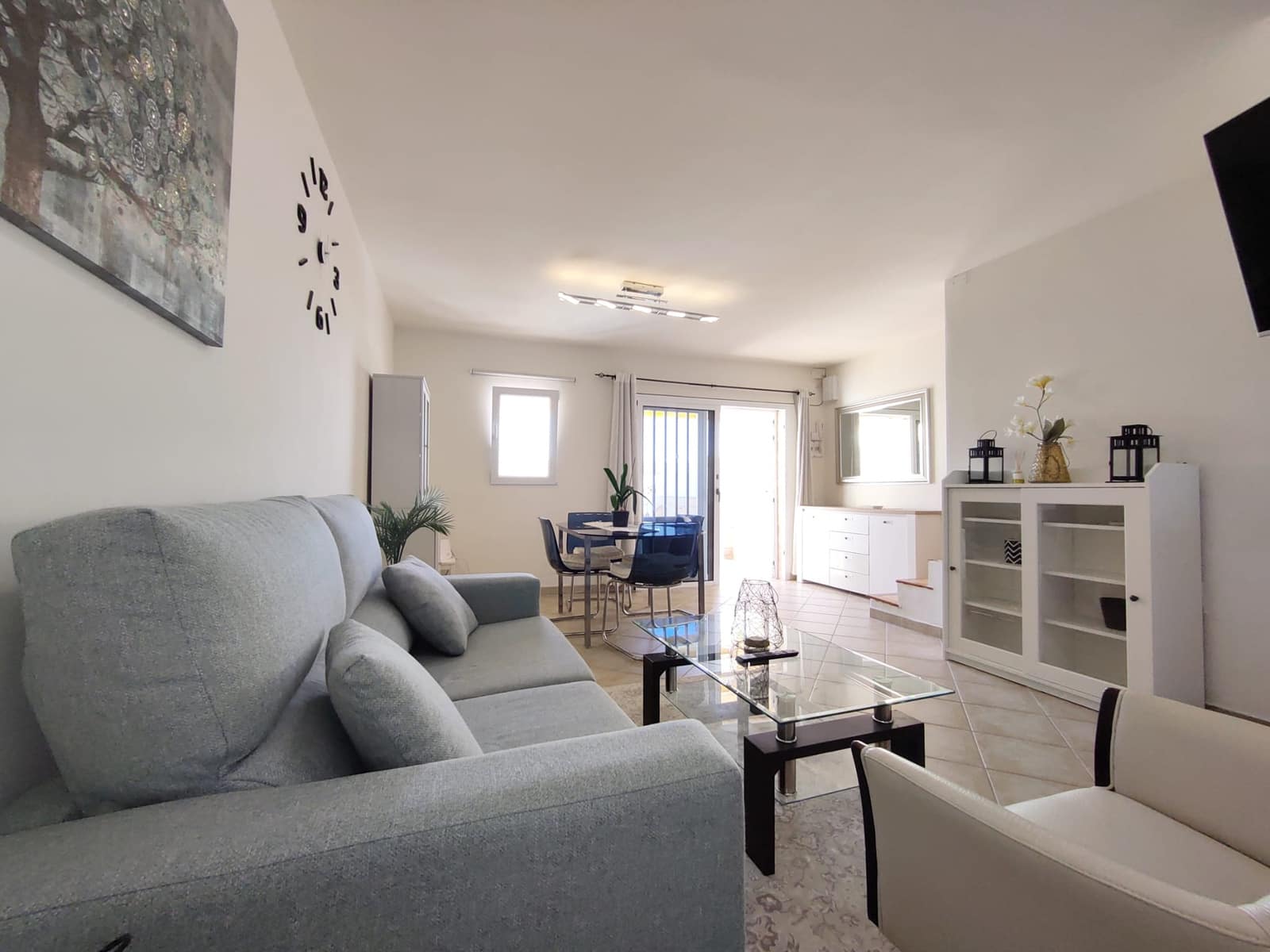 2 soverom Leilighet til leie i Arguineguin - € 1 200 (Ref: 8070023)