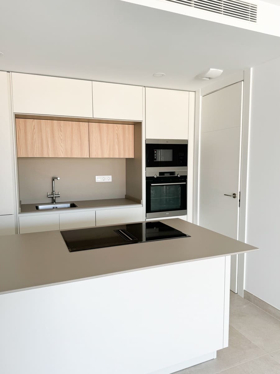 2 soveværelse Lejlighed til salg i Fuengirola med swimmingpool garage - € 659.500 (Ref: 8089338)