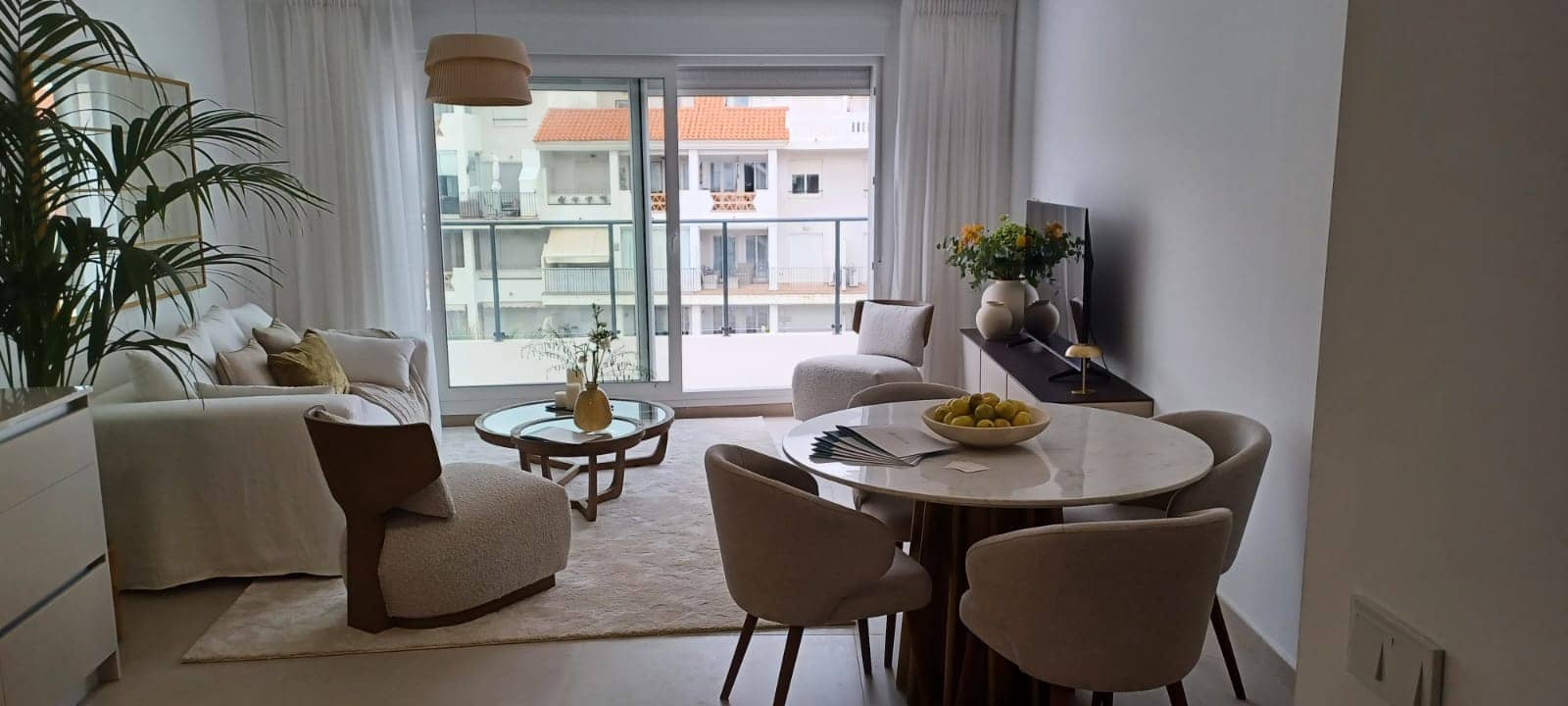 2 Zimmer Apartment zu verkaufen in Manilva mit Pool Garage - 263.000 € (Ref: 8090510)