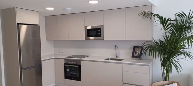 2 Zimmer Apartment zu verkaufen in Manilva mit Pool Garage - 263.000 € (Ref: 8090510)