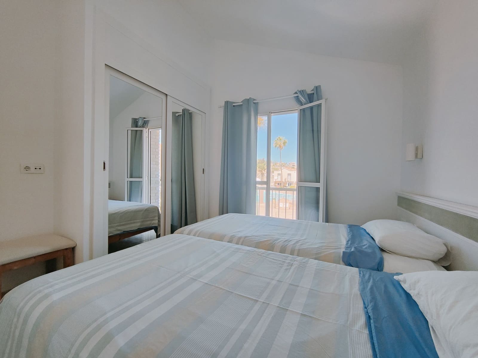 1 quarto Apartamento para arrendar em Maspalomas com piscina - 1 050 € (Ref: 8348649)