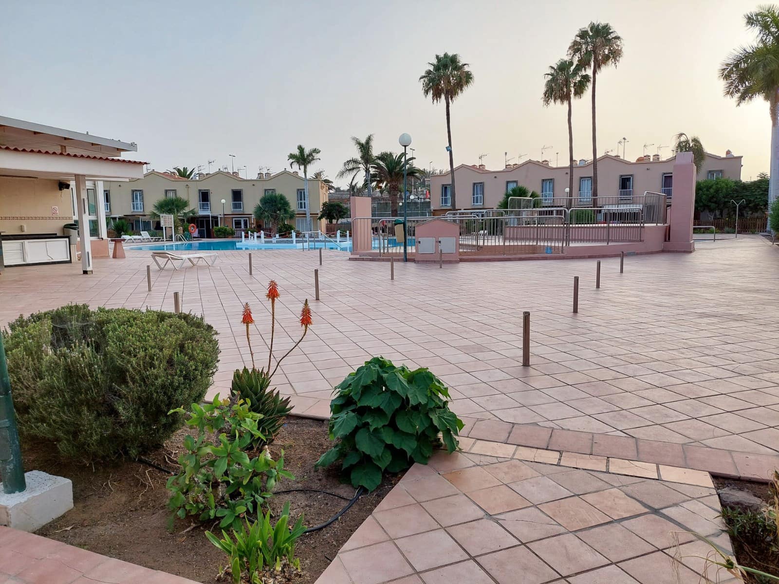 1 quarto Apartamento para arrendar em Maspalomas com piscina - 1 050 € (Ref: 8348649)