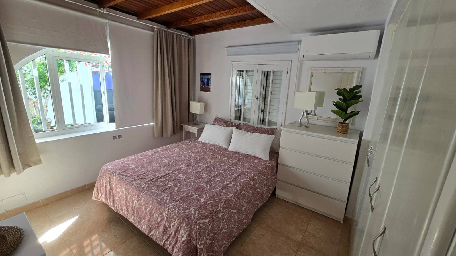 2 quarto Bungalow para arrendar em Maspalomas com piscina - 1 100 € (Ref: 8349104)