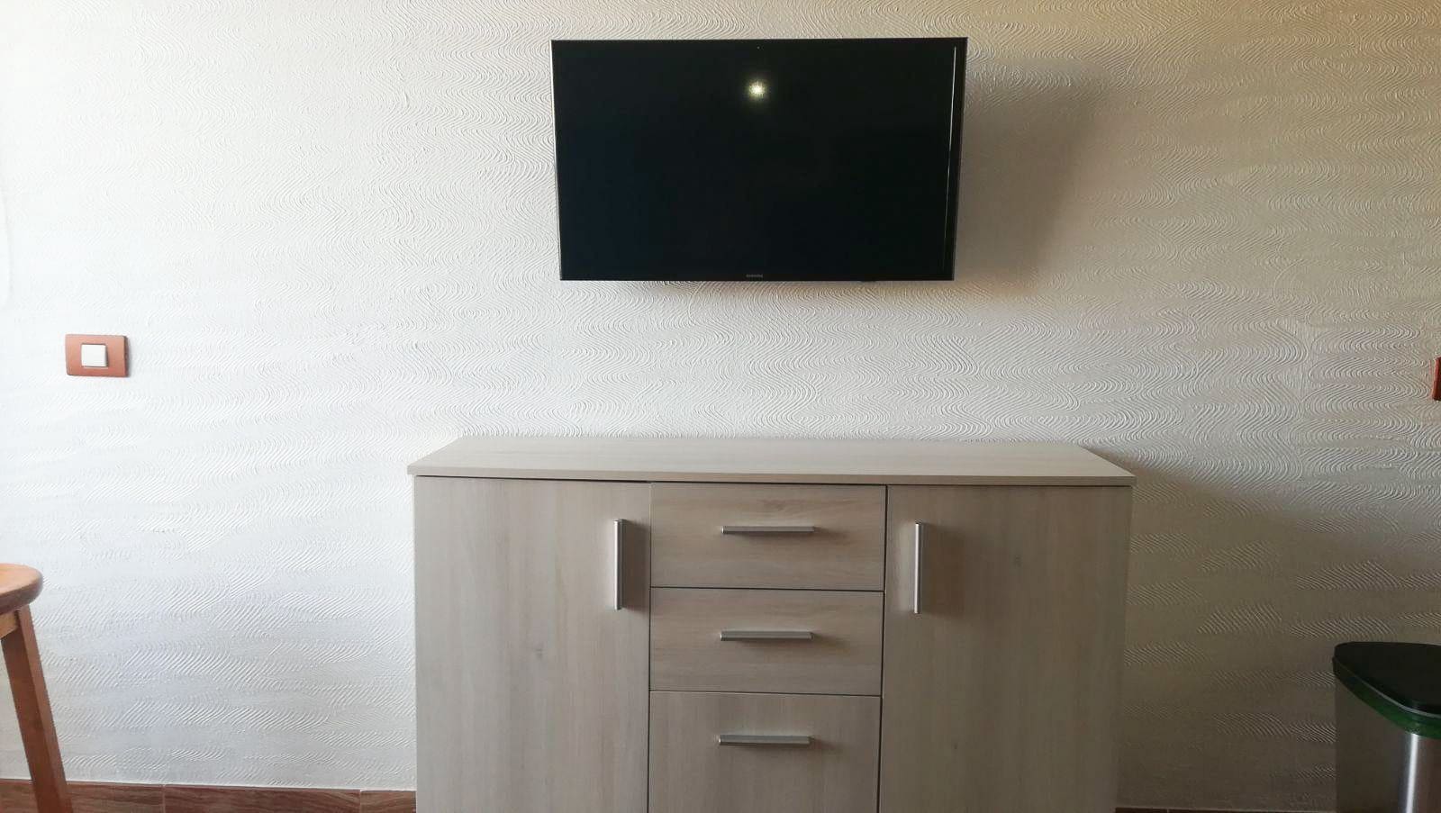 1 soveværelse Lejlighed til leje i Puerto Rico med swimmingpool - € 900 (Ref: 8495720)