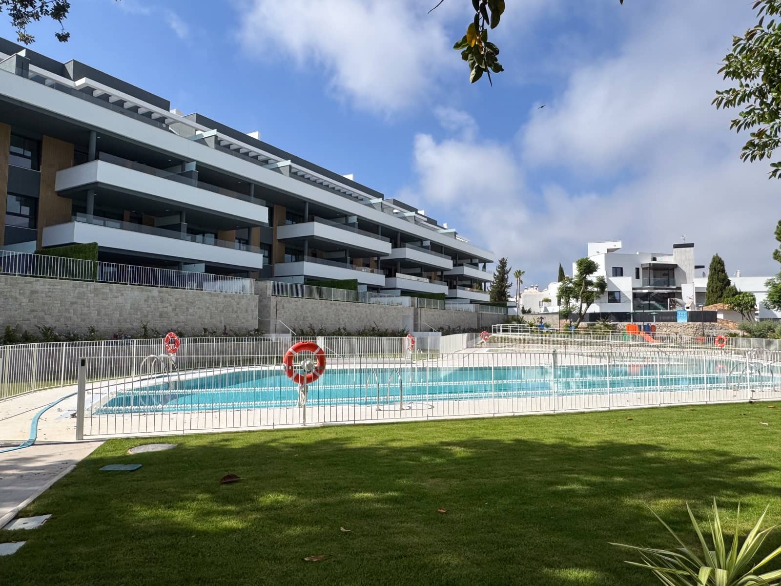 2 soverom Leilighet til salgs i Torremolinos med svømmebasseng garasje - € 645 000 (Ref: 8591515)