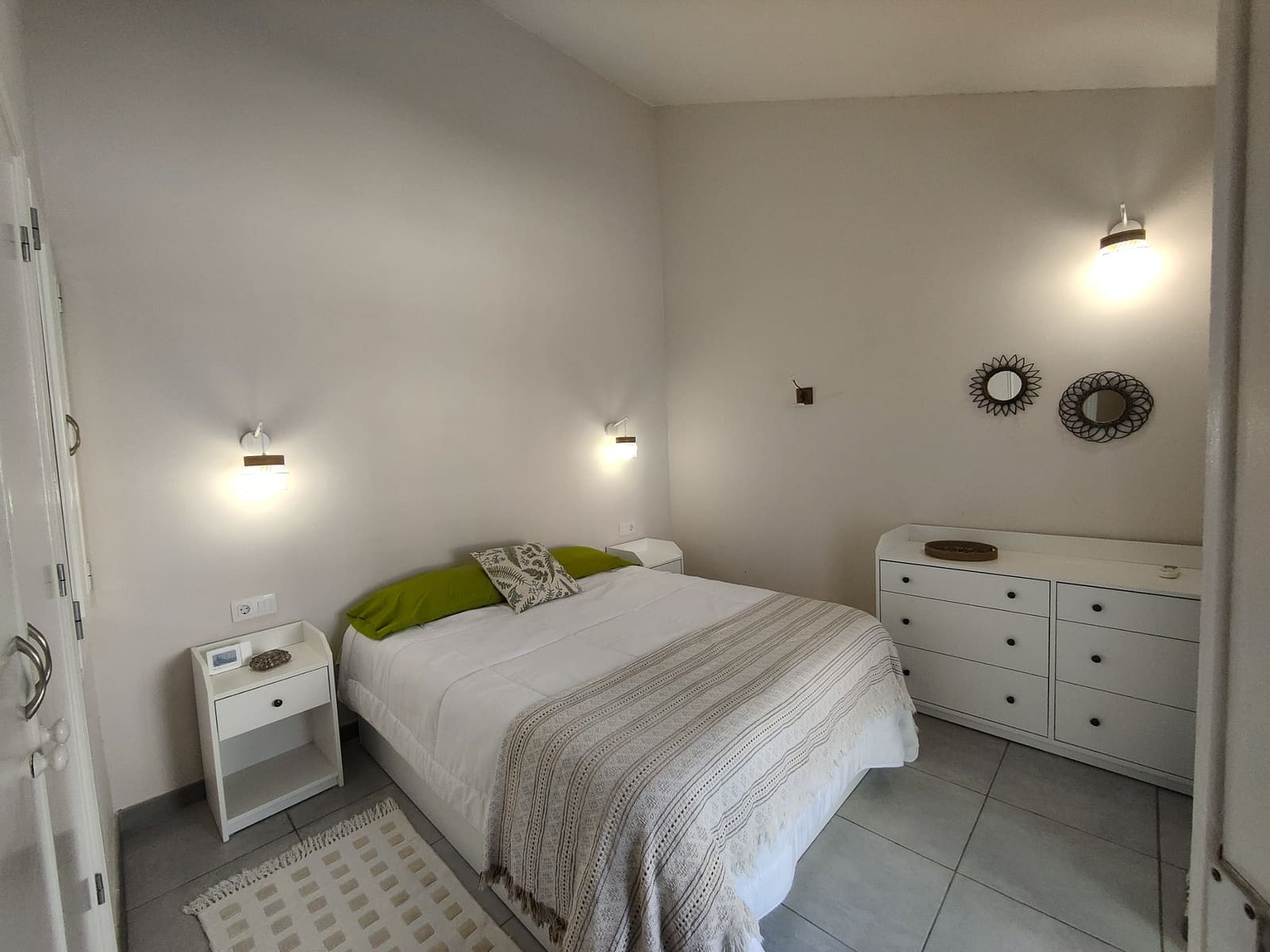 1 Zimmer Apartment zu vermieten in Sonneland mit Pool - 1.100 € (Ref: 8604821)