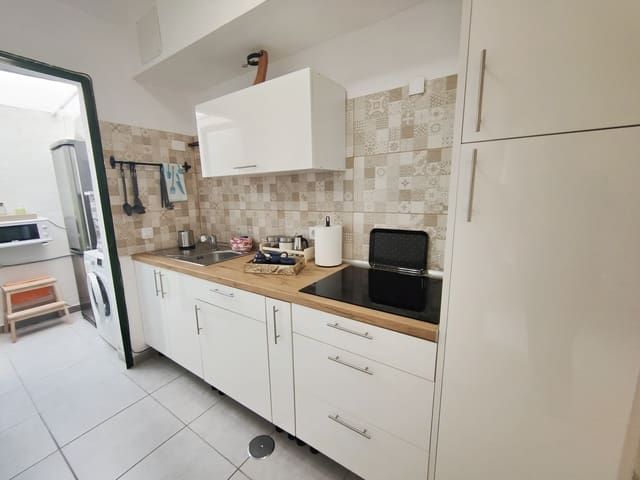 1 soveværelse Lejlighed til leje i Sonneland, San Bartolomé de Tirajana med swimmingpool - € 1.000 (Ref: 8604821)