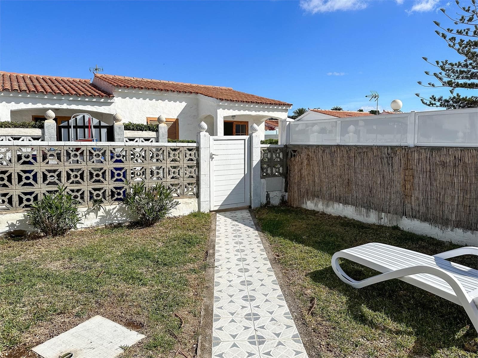 1 quarto Bungalow para venda em Playa del Ingles com piscina - 327 000 € (Ref: 8683559)