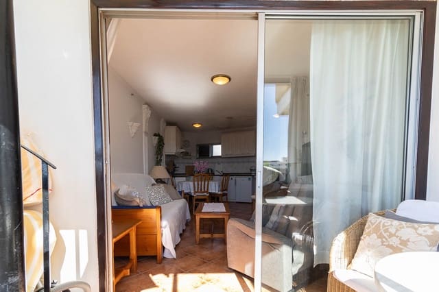 1 slaapkamer Appartement te koop in Playa del Inglés, San Bartolomé de Tirajana met zwembad - € 330.000 (Ref: 8683561)