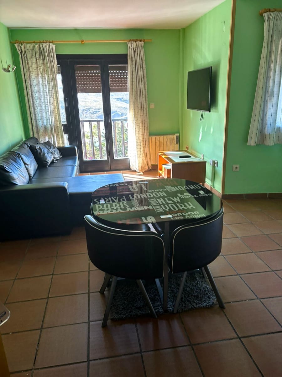 Leilighet til salgs i Sierra Nevada - € 115 000 (Ref: 8705011)