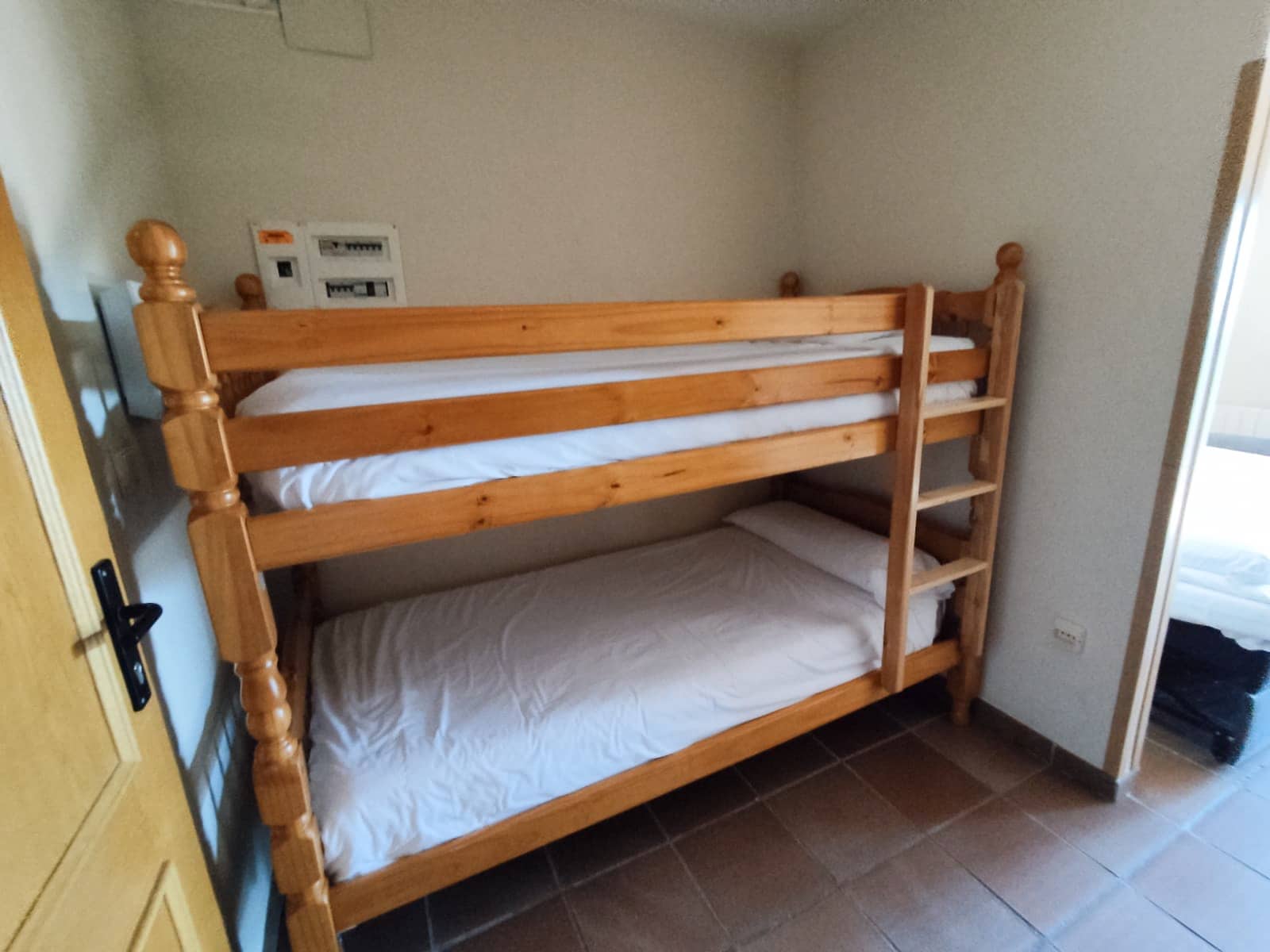 Leilighet til salgs i Sierra Nevada - € 115 000 (Ref: 8705011)