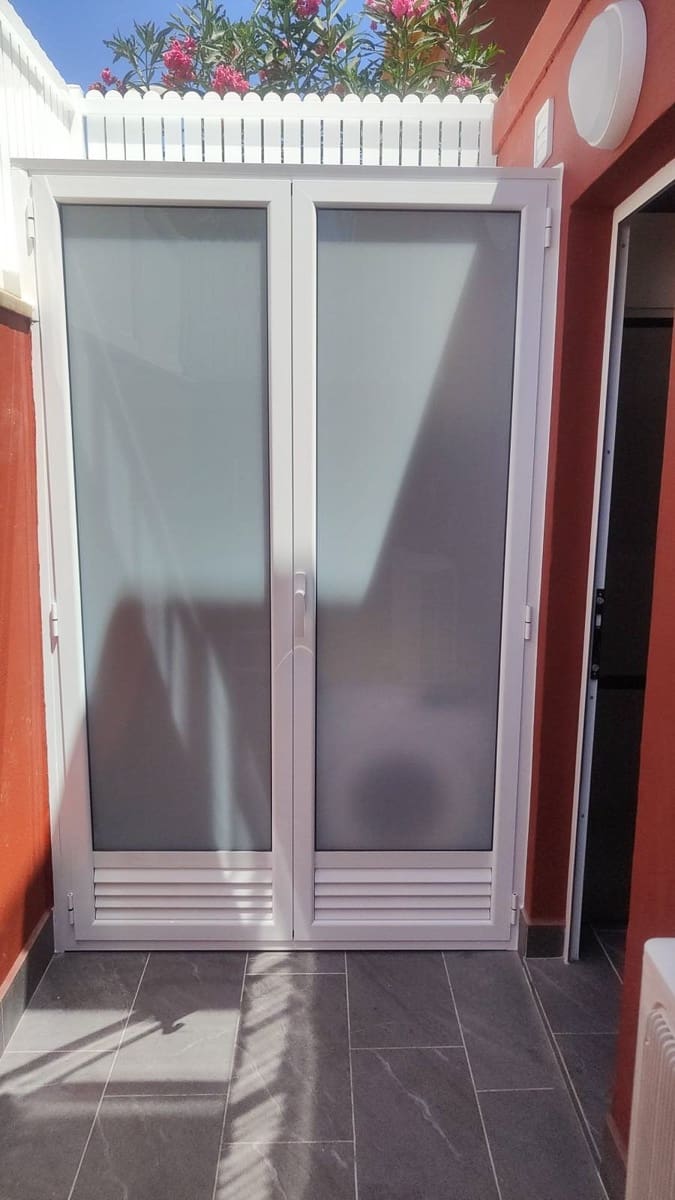 Apartamento de 1 habitación en San Agustín en alquiler con piscina - 1.200 € (Ref: 8767315)