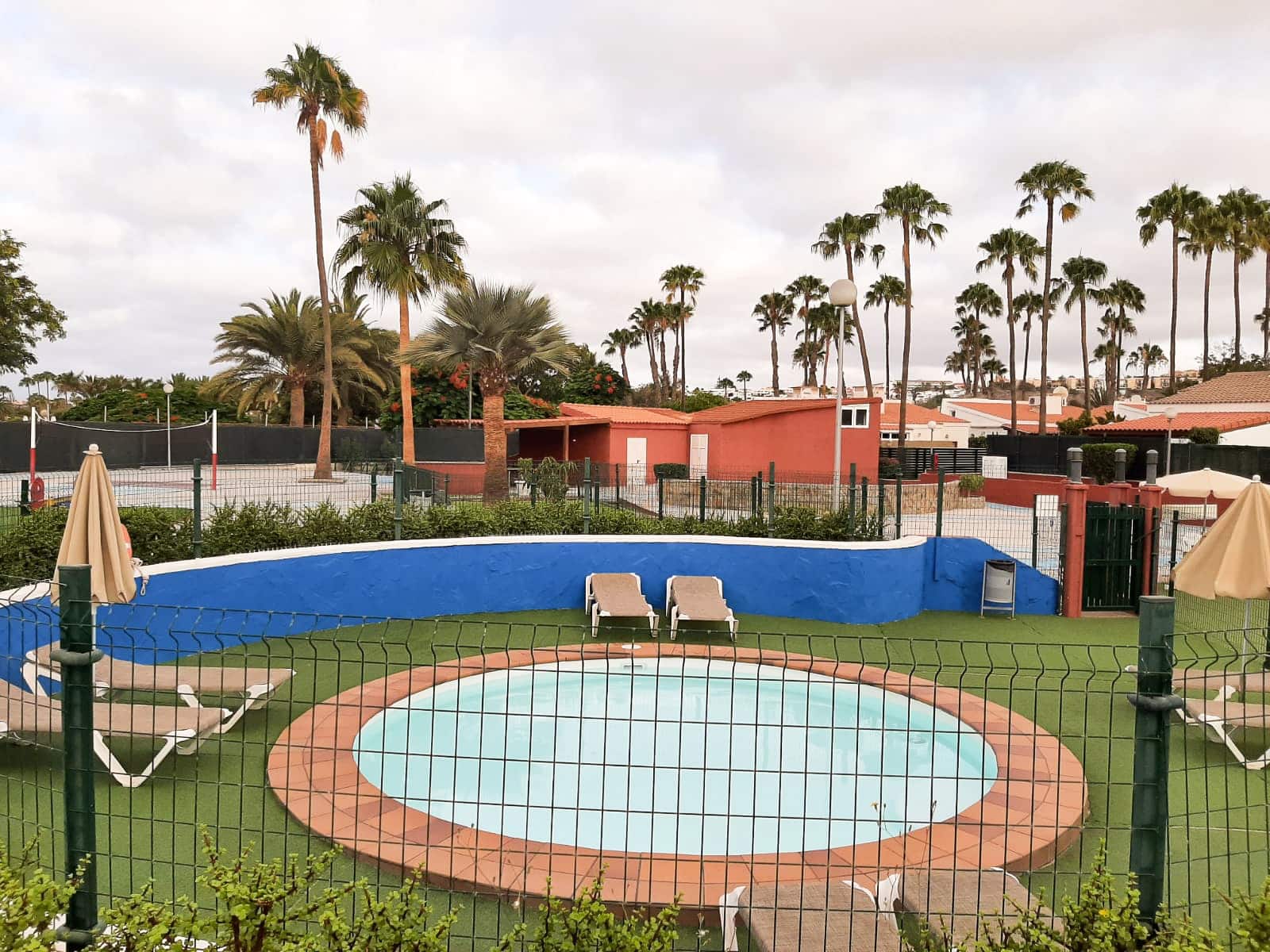 1 sovrum Bungalow att hyra i Maspalomas med pool - 850 € (Ref: 8788694)