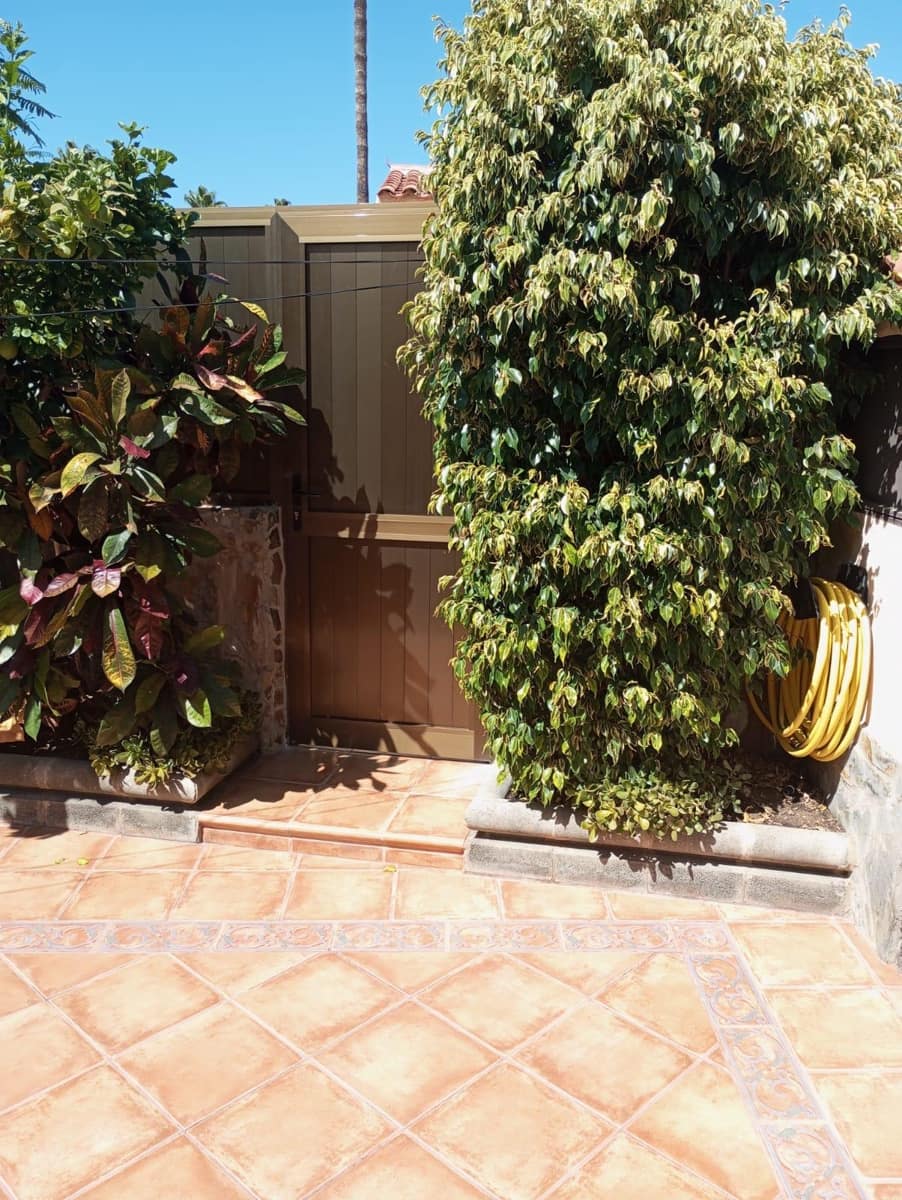 1 quarto Bungalow para arrendar em Playa del Ingles com piscina - 1 500 € (Ref: 8889033)