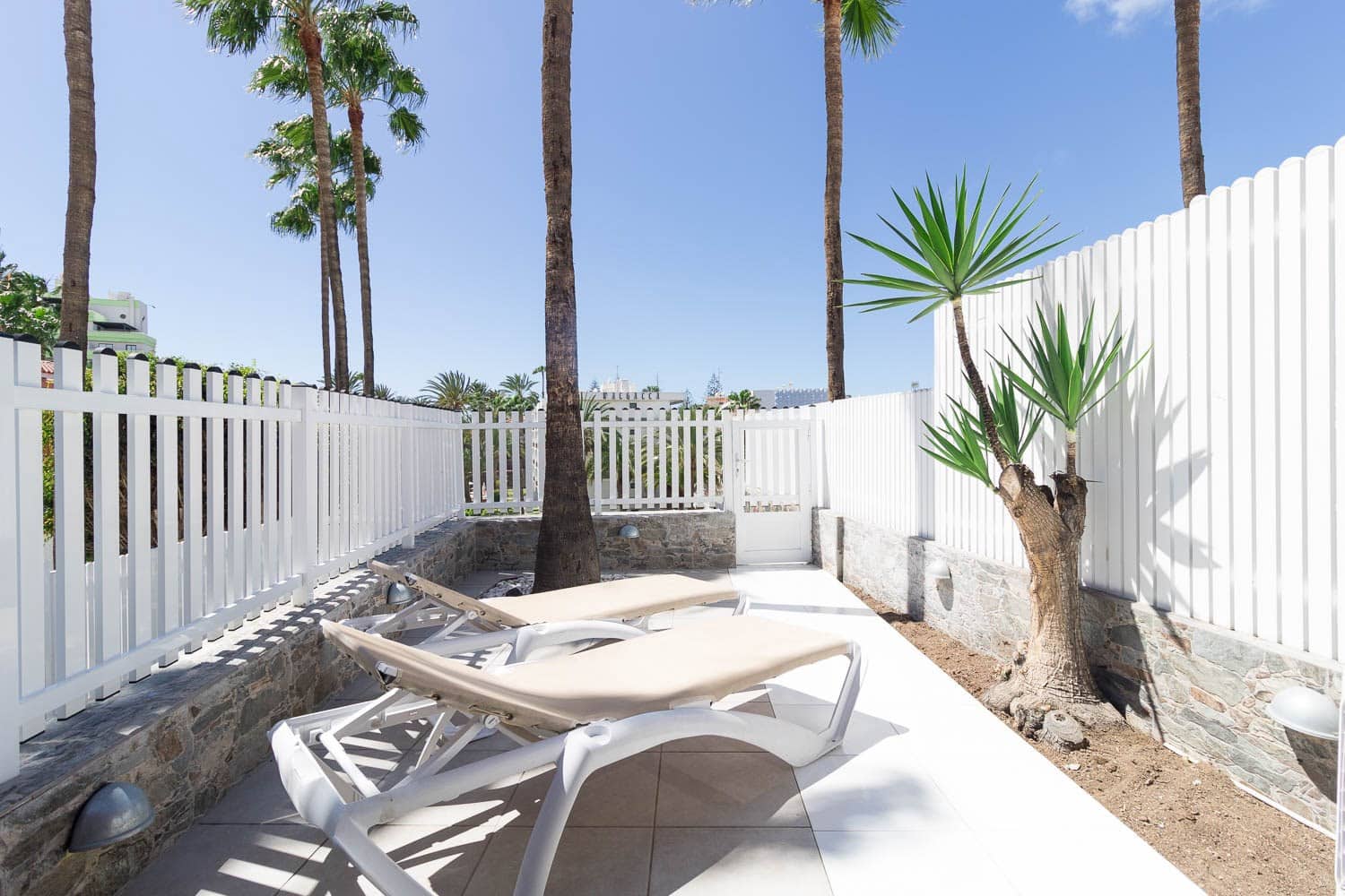 2 soveværelse Bungalow til salg i Playa del Ingles med swimmingpool - € 430.000 (Ref: 8980517)