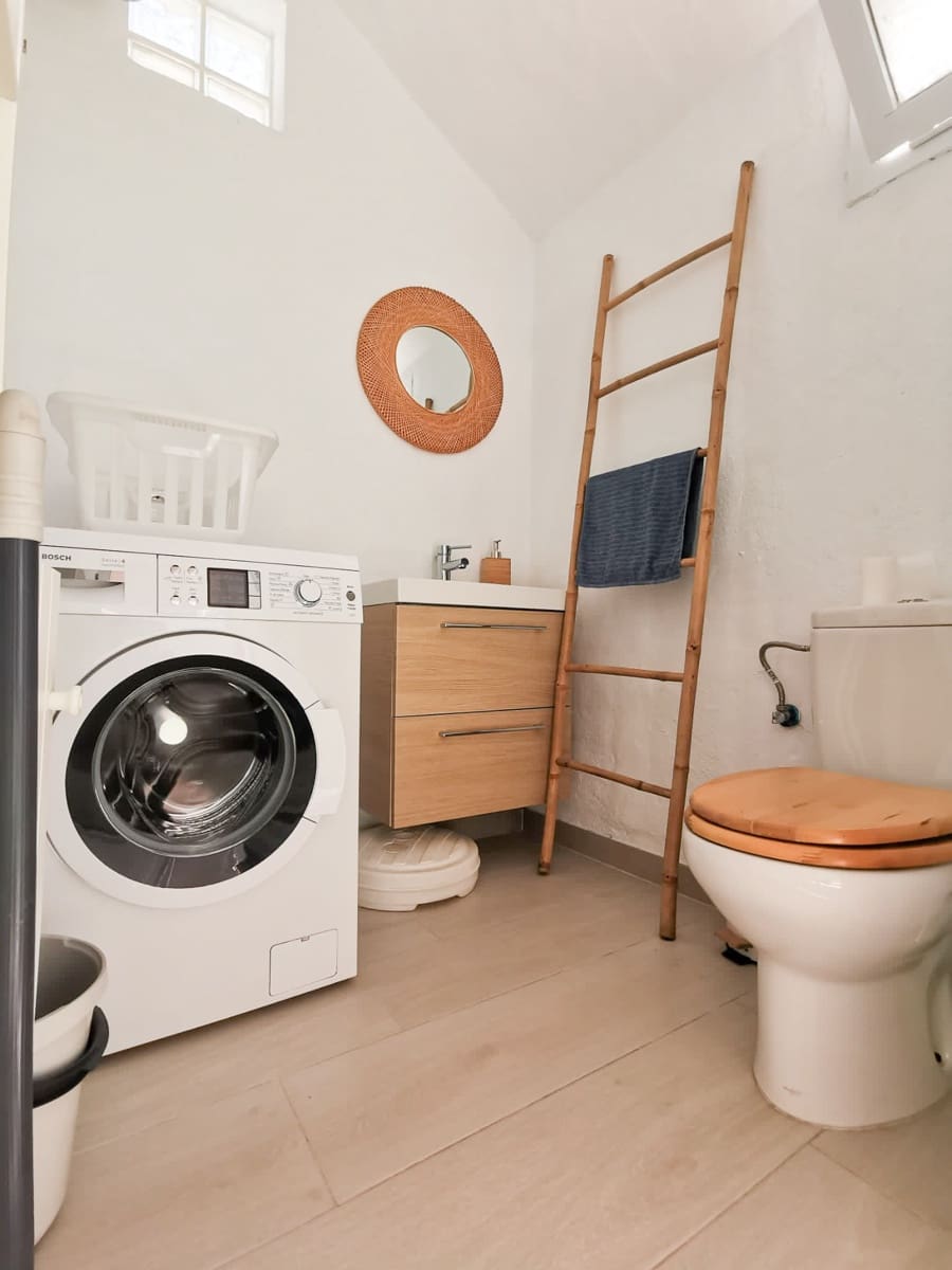 2 slaapkamer Halfvrijstaande villa te huur in Sonneland met zwembad - € 1.500 (Ref: 8994133)