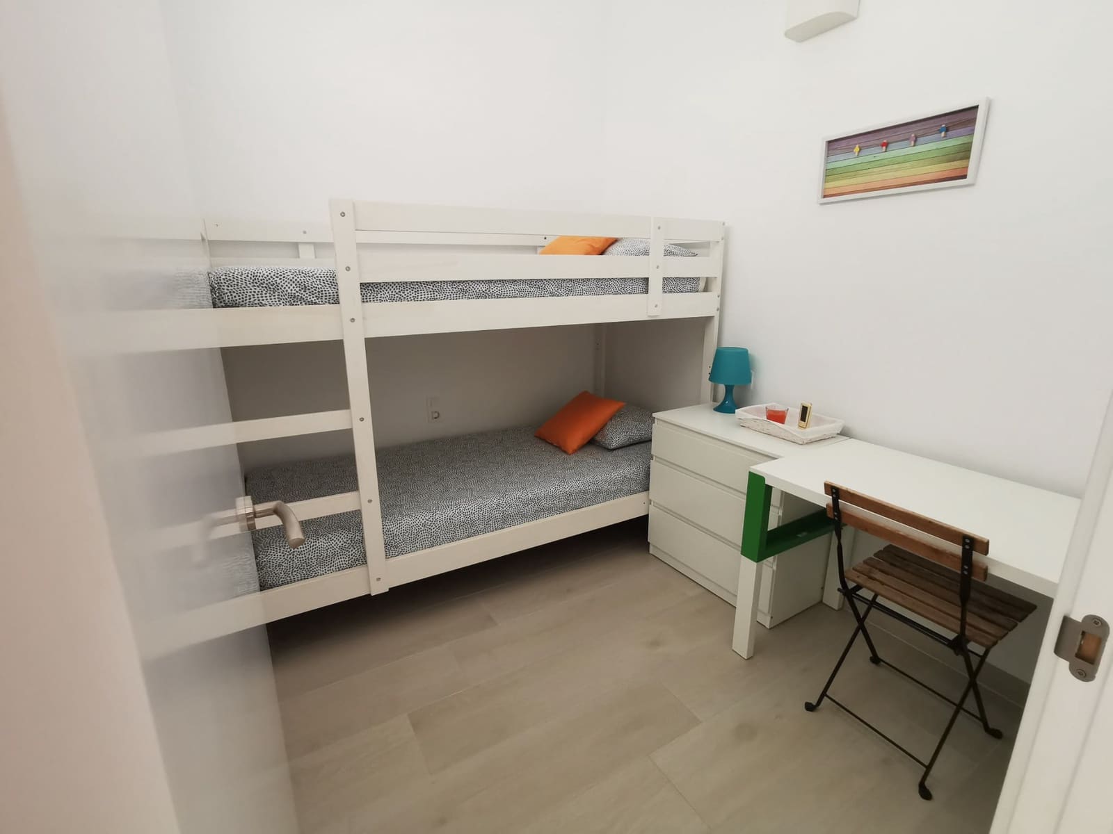 2 slaapkamer Halfvrijstaande villa te huur in Sonneland met zwembad - € 1.500 (Ref: 8994133)