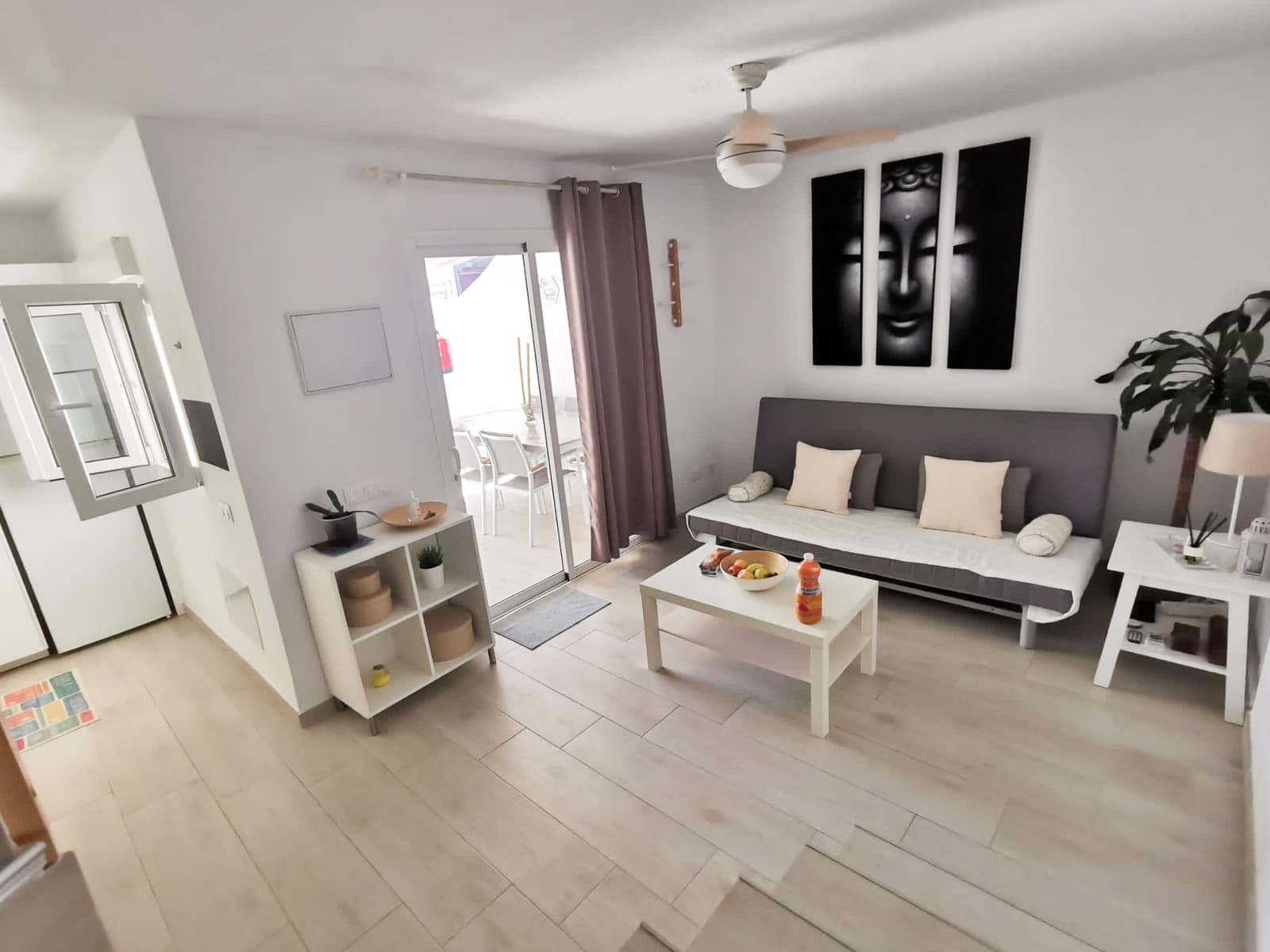 2 slaapkamer Halfvrijstaande villa te huur in Sonneland met zwembad - € 1.500 (Ref: 8994133)
