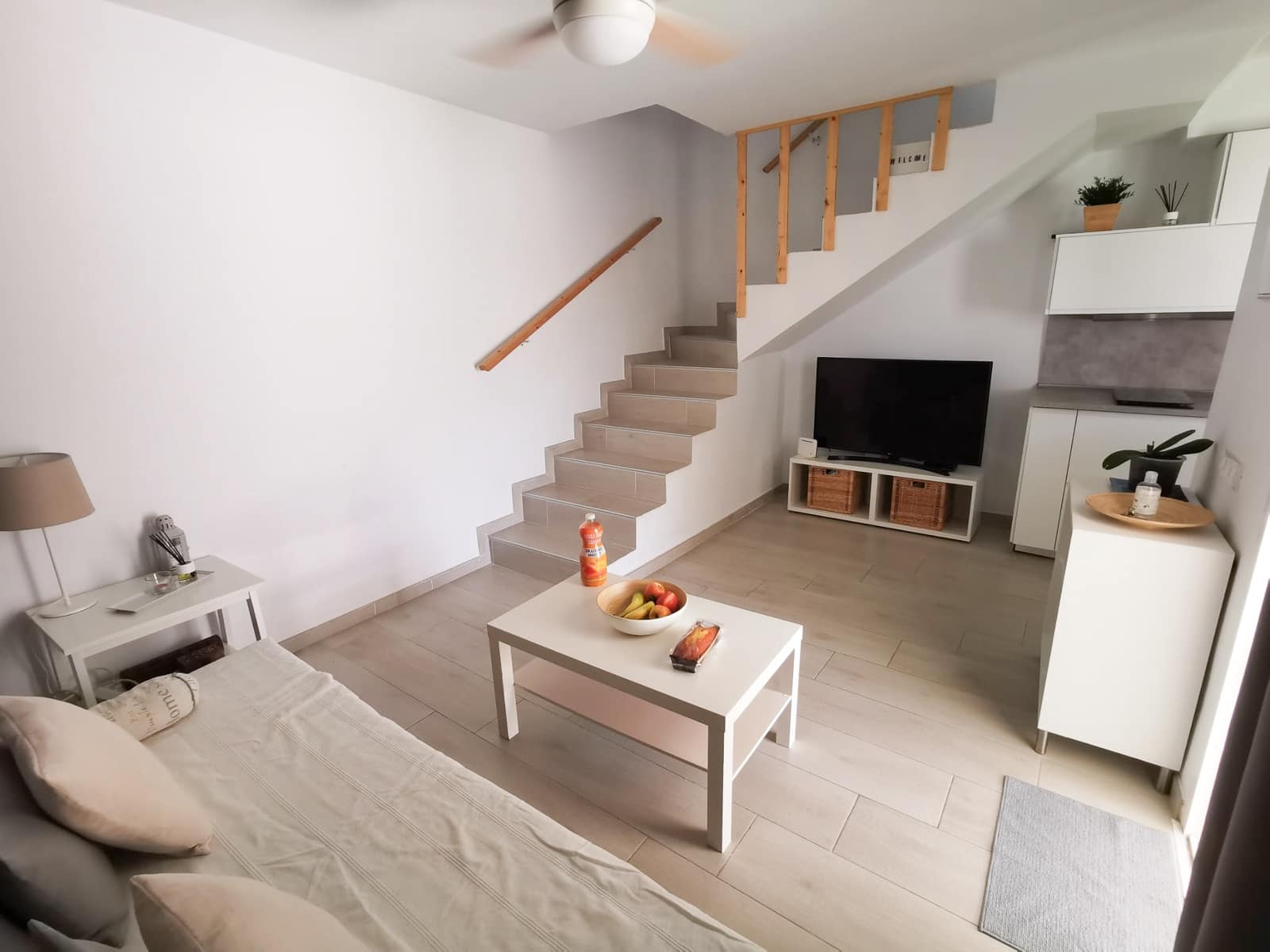 2 slaapkamer Halfvrijstaande villa te huur in Sonneland met zwembad - € 1.500 (Ref: 8994133)