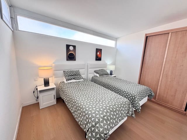 2 soveværelse Bungalow til salg i Playa Blanca, Yaiza med swimmingpool - € 275.000 (Ref: 8996308)