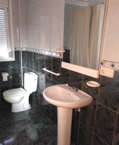 8 soverom Kjedet enebolig til salgs i Tolox - € 270 000 (Ref: 9008393)