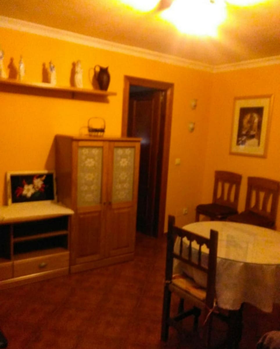 8 soveværelse Semi-Rækkehus til salg i Tolox - € 270.000 (Ref: 9008393)