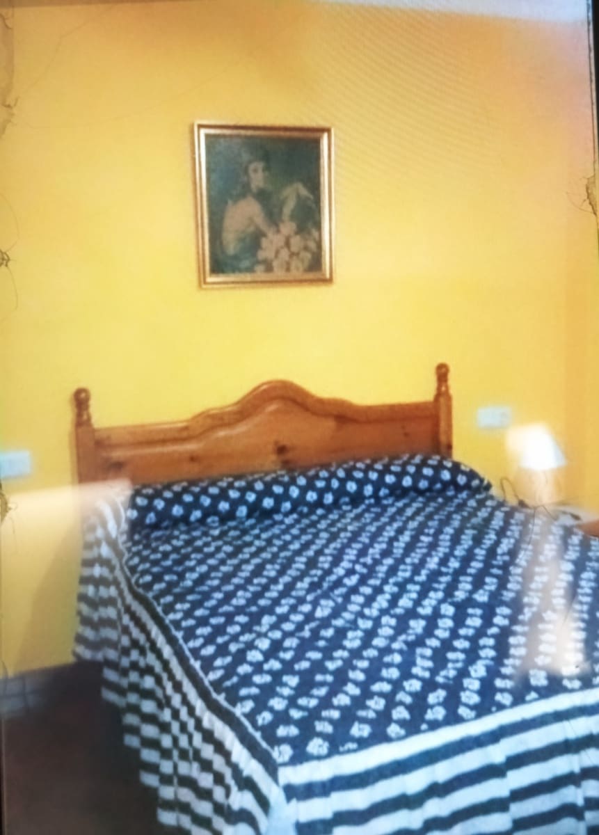 8 soveværelse Semi-Rækkehus til salg i Tolox - € 270.000 (Ref: 9008393)