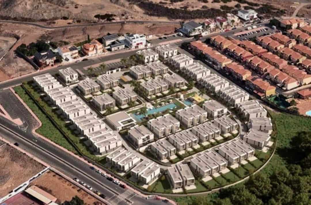 2 soveværelse Semi-Rækkehus til salg i Meloneras med swimmingpool garage - € 612.000 (Ref: 9008678)