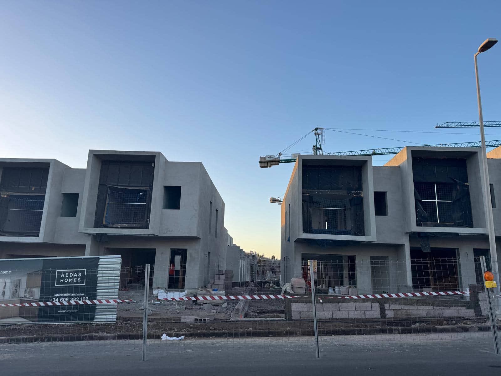 2 slaapkamer Halfvrijstaande villa te koop in Meloneras met zwembad garage - € 624.000 (Ref: 9008678)