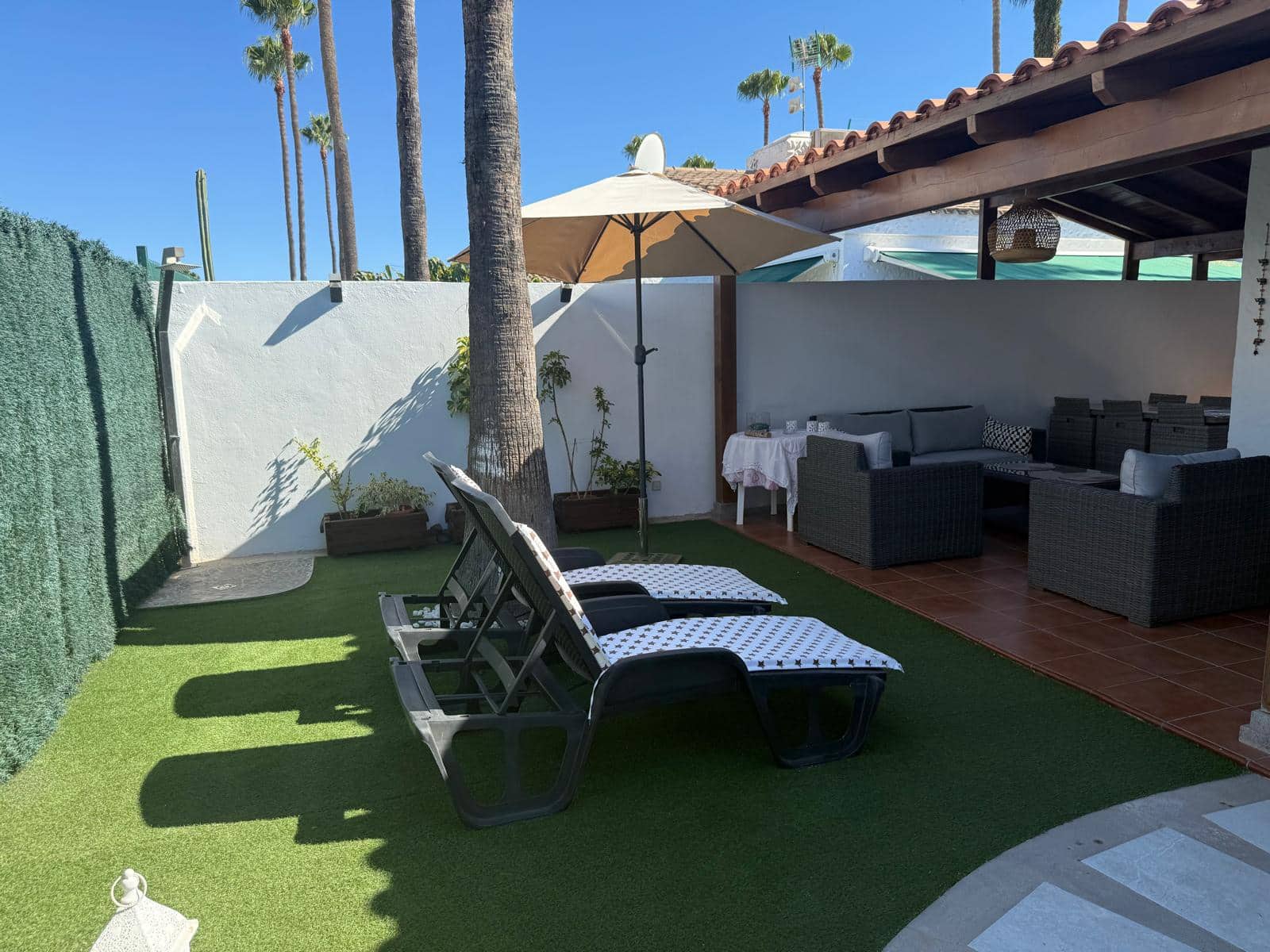 2 soveværelse Bungalow til leje i Maspalomas med swimmingpool - € 1.600 (Ref: 9143277)