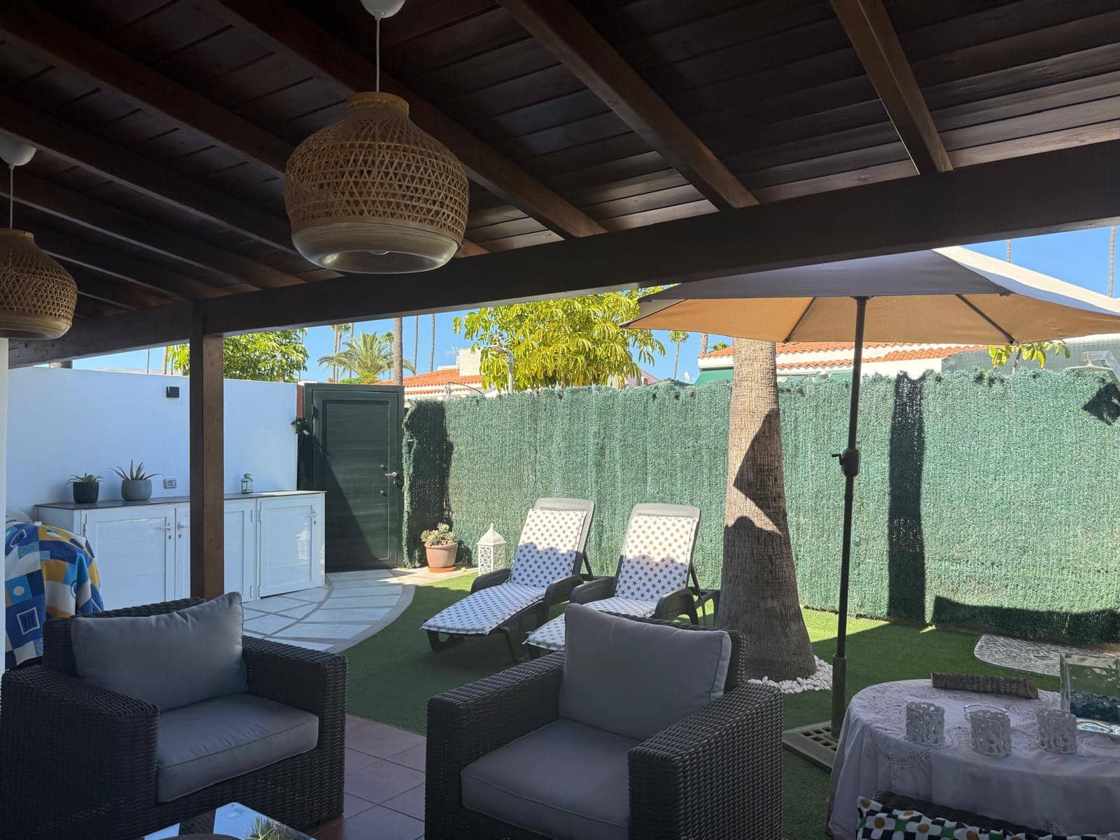 2 soveværelse Bungalow til leje i Maspalomas med swimmingpool - € 1.600 (Ref: 9143277)
