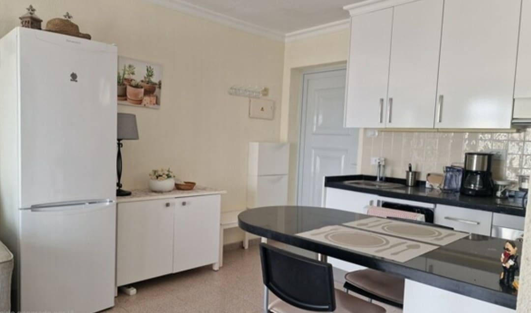 1 bedroom Apartment for sale in Puerto Rico with pool - € 212,000 (Ref: 9343089)