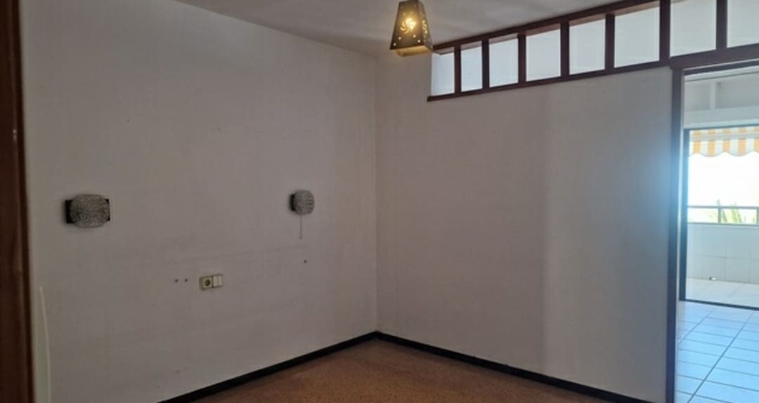 Studio for sale in Arguineguin - € 232,000 (Ref: 9343159)
