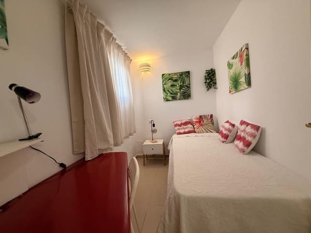 2 Zimmer Apartment zu vermieten in Playa del Inglés, San Bartolomé de Tirajana mit Pool - 1.200 € (Ref: 9452474)