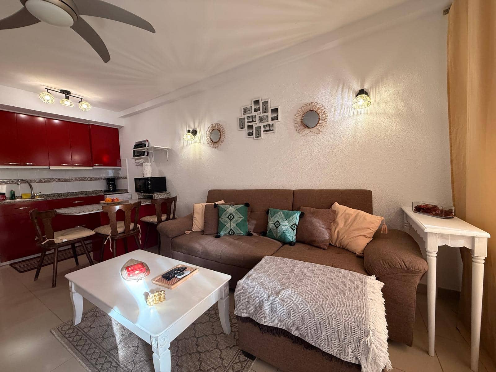 Apartamento de 2 habitaciones en Playa del Inglés en alquiler con piscina - 1.200 € (Ref: 9452474)