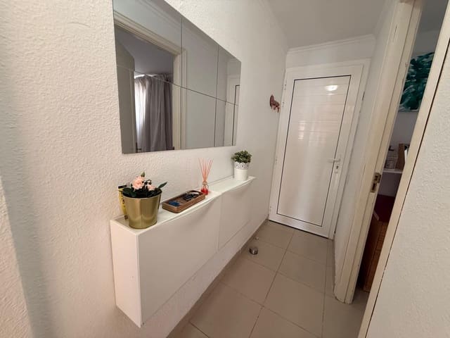 2 Zimmer Apartment zu vermieten in Playa del Inglés, San Bartolomé de Tirajana mit Pool - 1.200 € (Ref: 9452474)