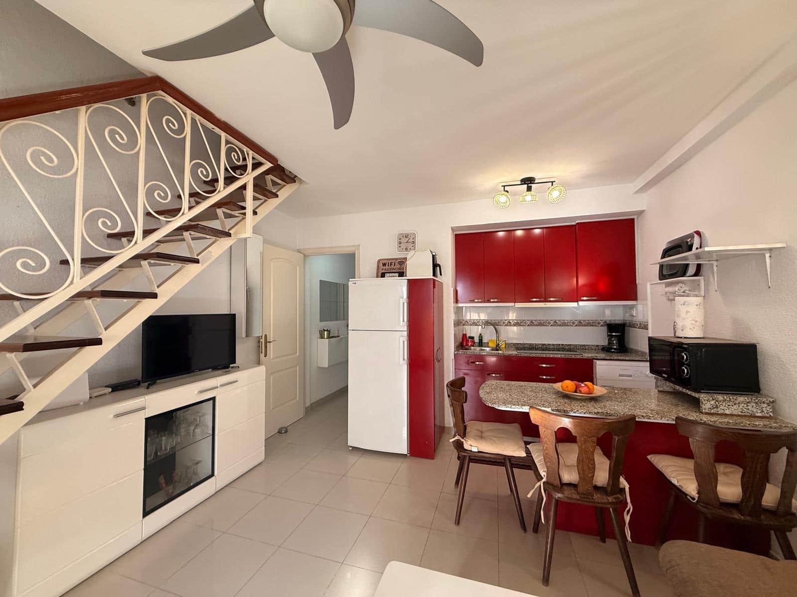 Apartamento de 2 habitaciones en Playa del Inglés en alquiler con piscina - 1.200 € (Ref: 9452474)