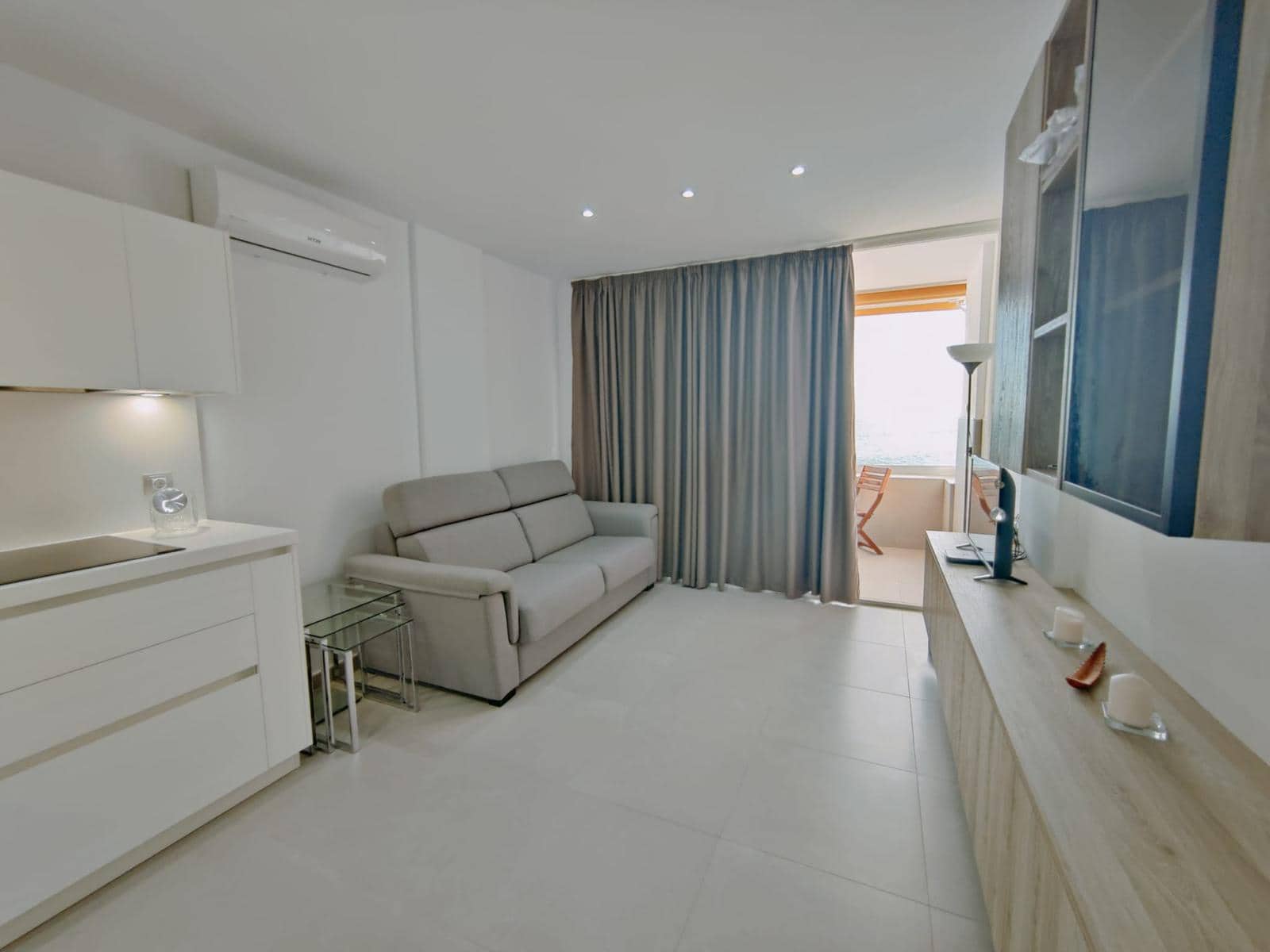 Apartamento de 1 habitación en San Agustín en alquiler con piscina - 1.175 € (Ref: 9486600)