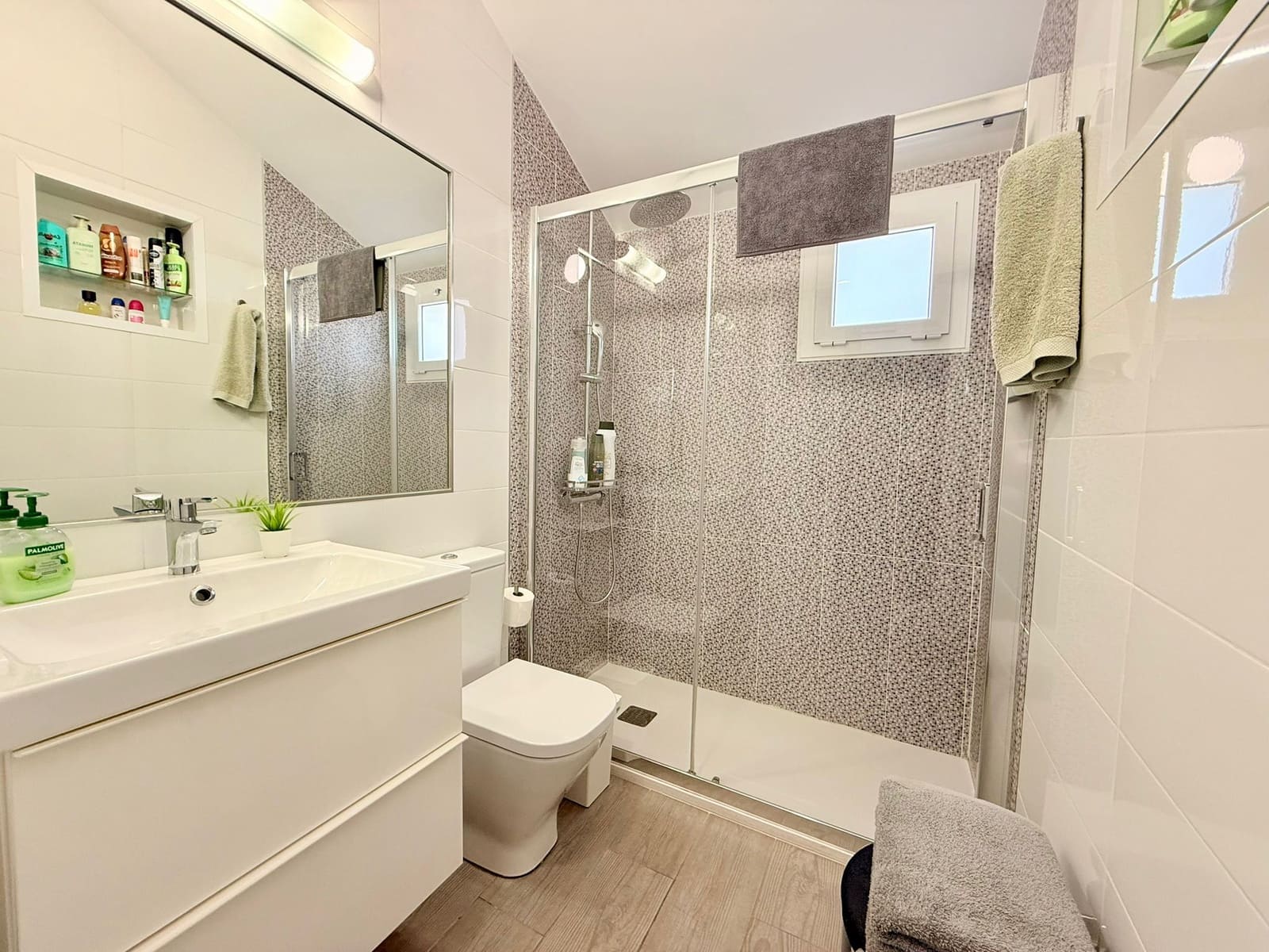 1 Zimmer Apartment zu vermieten in Sonneland mit Pool - 1.500 € (Ref: 9486601)