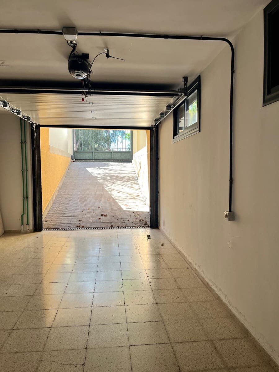 5 slaapkamer Villa te koop in Meloneras met zwembad garage - € 1.950.000 (Ref: 9521325)