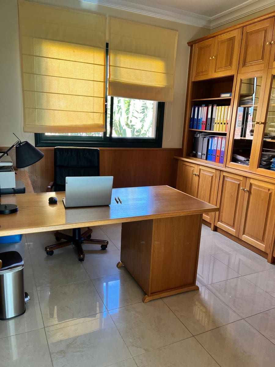 5 slaapkamer Villa te koop in Meloneras met zwembad garage - € 1.950.000 (Ref: 9521325)